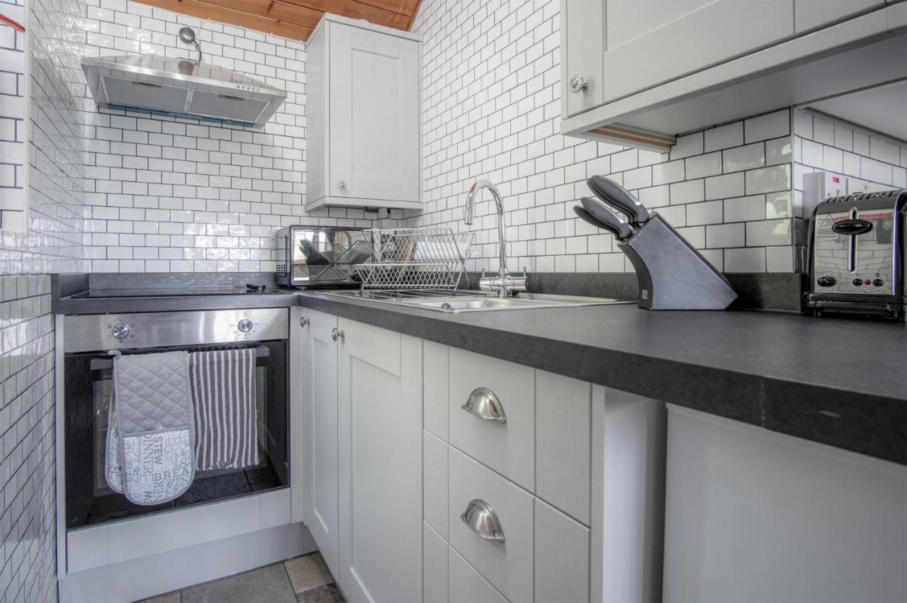 Honeysuckle Cottage - 1 Bedroom Cottage - Amroth Luaran gambar